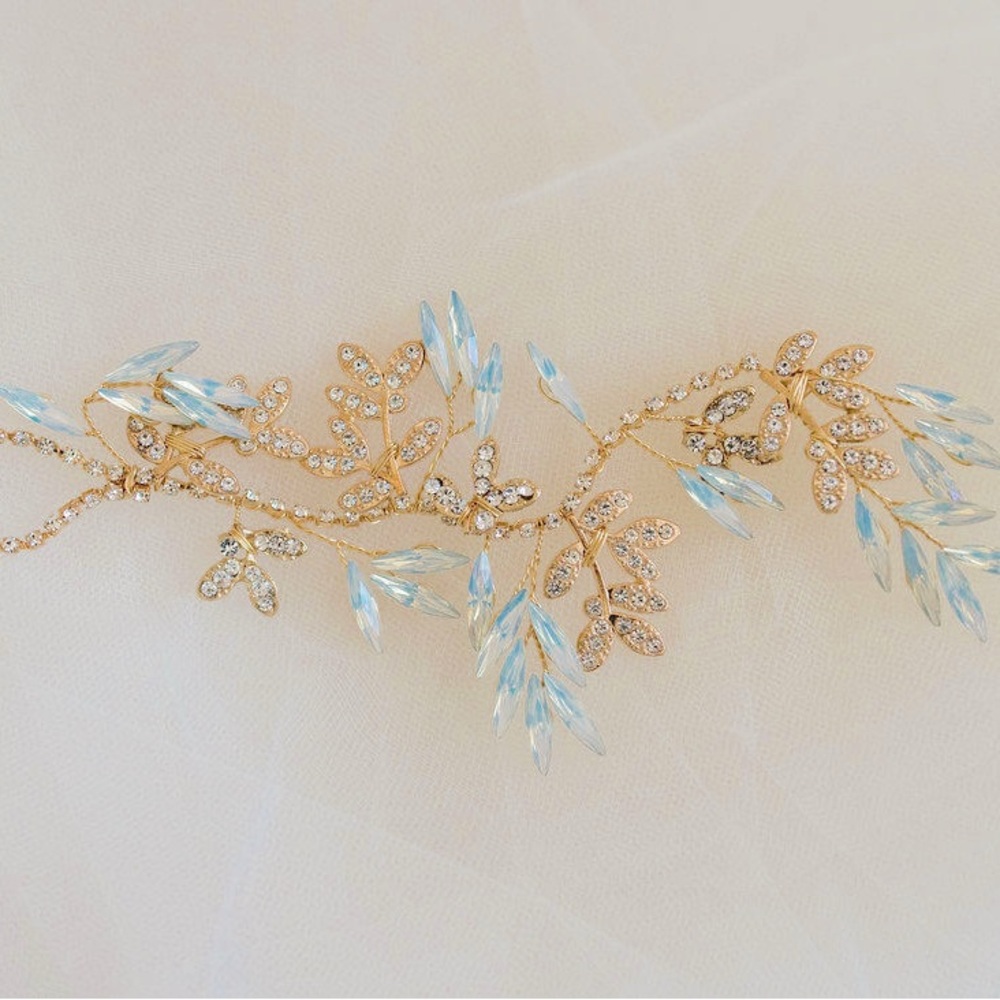 Bridal Hair Accessory Crystal & Opaline Accents - NWOT